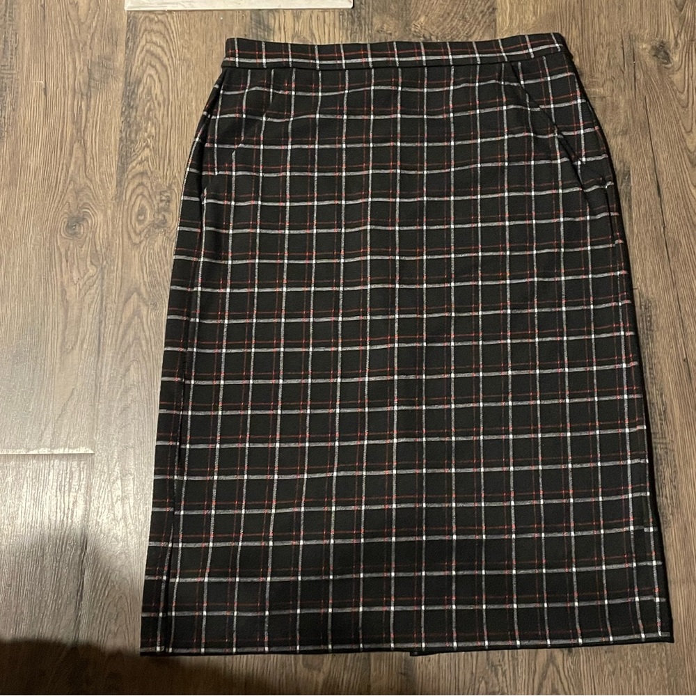 COPY - Banana Republic Plaid Skirt, women’s size 14